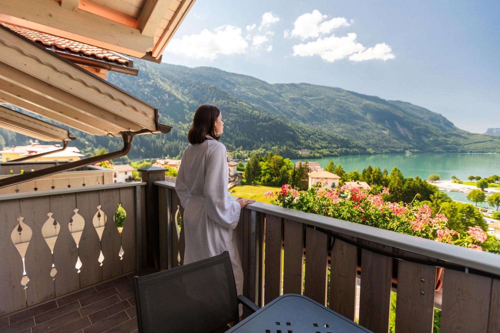 Alpenresort Belvedere モルヴェーノ エクステリア 写真