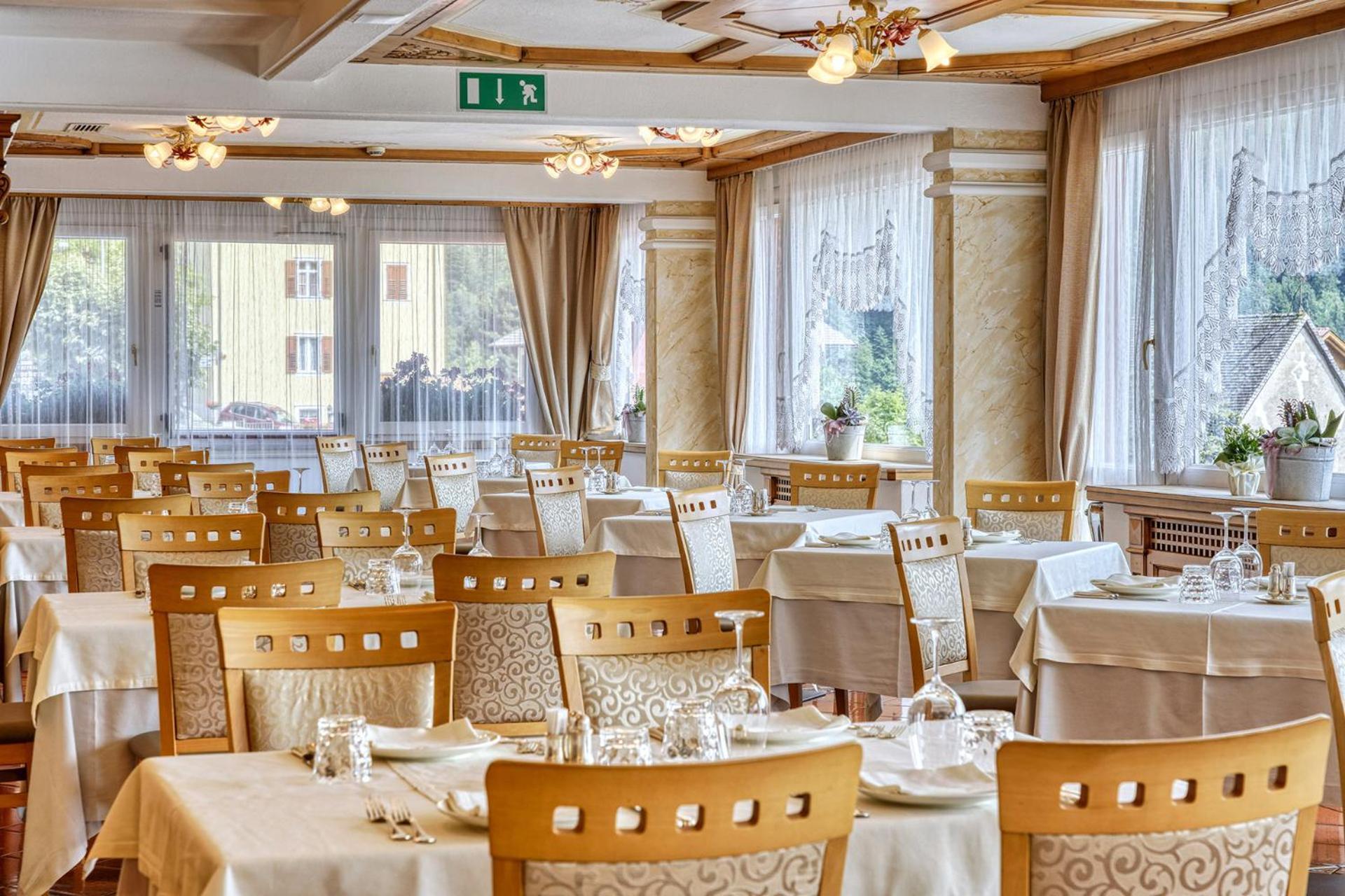 Alpenresort Belvedere モルヴェーノ エクステリア 写真